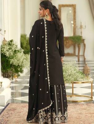 Women Ethnic Motifs Embroidered Regular Sequinned Kurta with Sharara & With Dupatta 3