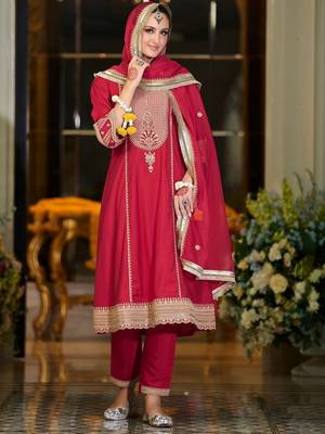 Women Ethnic Motifs Embroidered Panelled Kurta with Trousers & With Dupatta 1