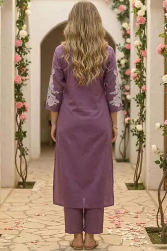 Women Floral Printed Regular Pure Cotton Kurta with Trousers