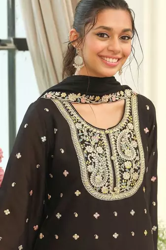 Women Ethnic Motifs Embroidered Regular Thread Work Kurta with Sharara & With Dupatta
