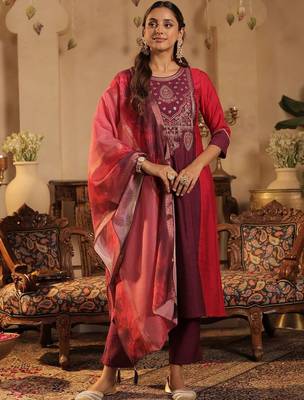 Women Ethnic Motifs Embroidered Regular Thread Work Raw Silk Kurta with Trousers & With Dupatta 4