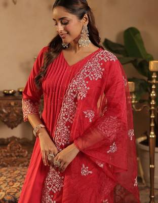 Women Ethnic Motifs Embroidered Pleated Thread Work Kurta with Trousers & With Dupatta 1