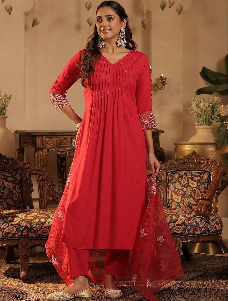 Women Ethnic Motifs Embroidered Pleated Thread Work Kurta with Trousers & With Dupatta