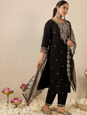 Women Ethnic Motifs Embroidered Regular Sequinned Liva Kurta with Trousers & With Dupatta 3