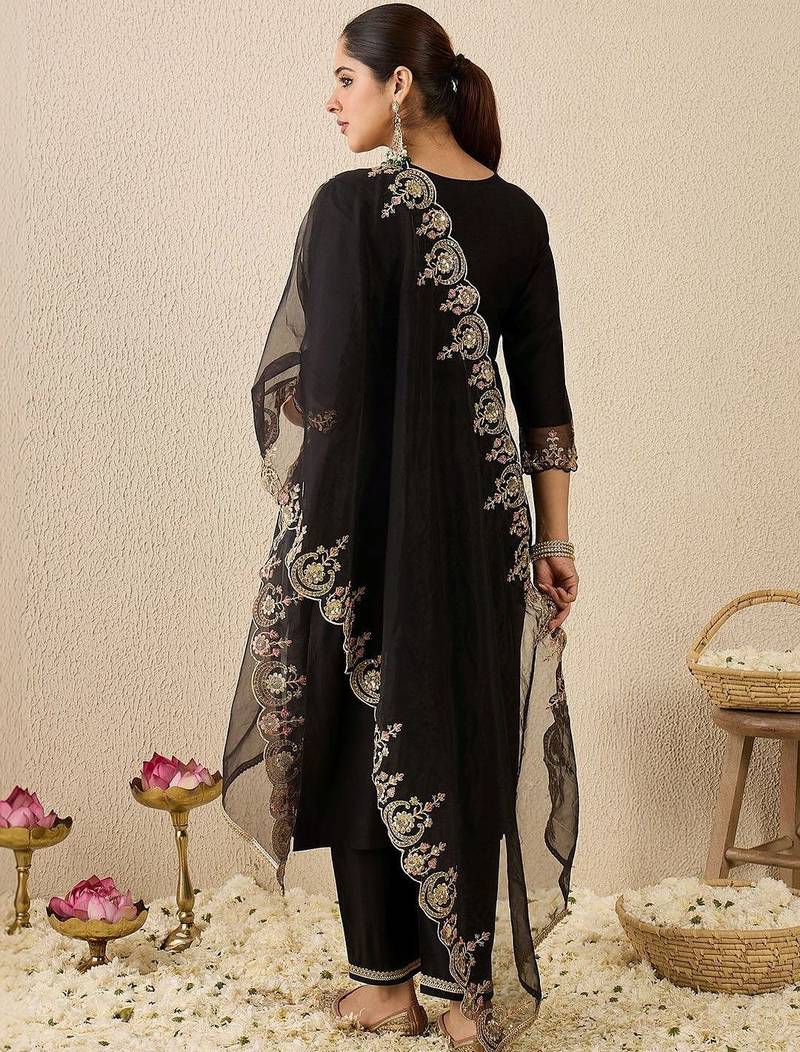 Women Ethnic Motifs Embroidered Regular Sequinned Liva Kurta with Trousers & With Dupatta