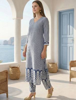Women Printed Regular Pure Cotton Kurta with Trousers 1