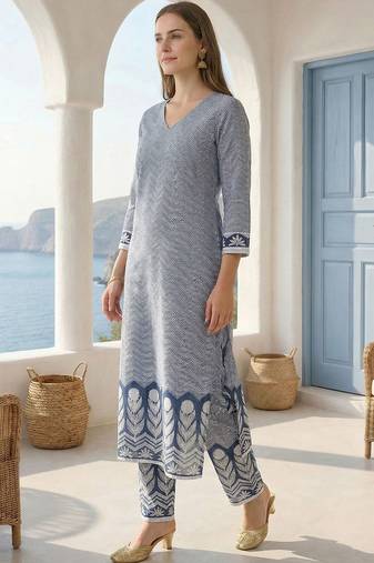 Women Printed Regular Pure Cotton Kurta with Trousers