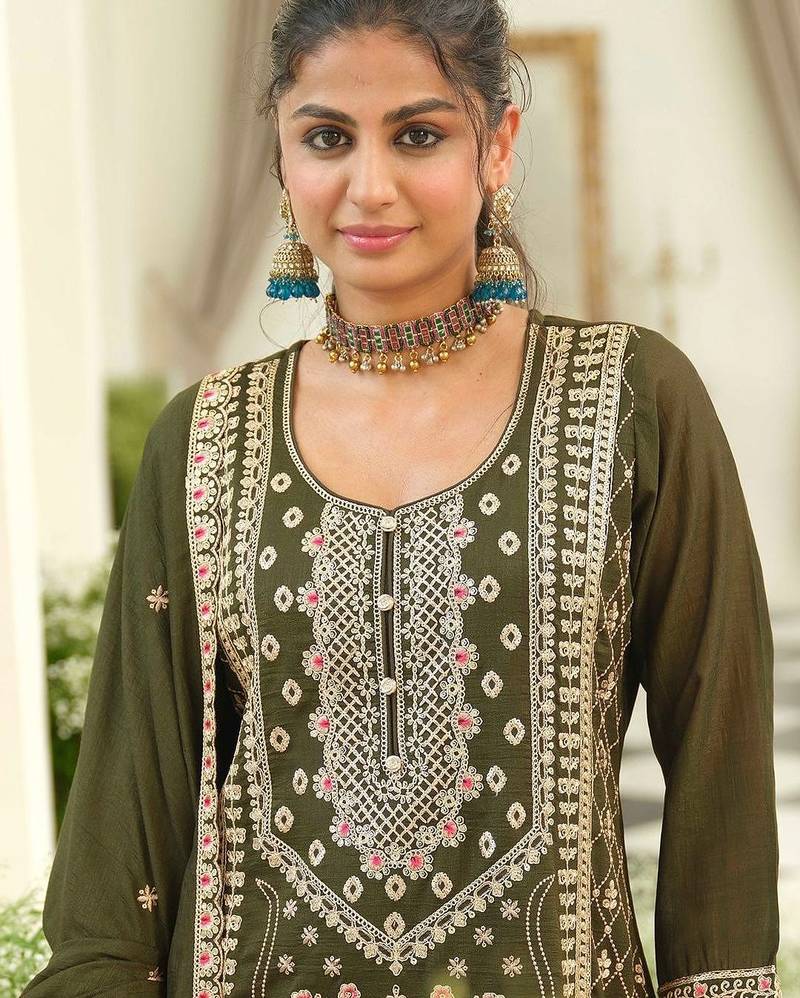 Women Ethnic Motifs Embroidered Regular Thread Work Kurta with Palazzos & With Dupatta