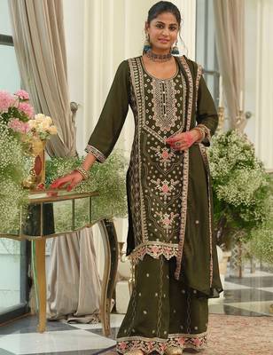 Women Ethnic Motifs Embroidered Regular Thread Work Kurta with Palazzos & With Dupatta 3