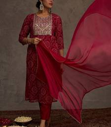 Women Ethnic Motifs Embroidered Regular Thread Work Kurta with Trousers & With Dupatta