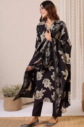 Women Floral Printed Regular Thread Work Chanderi Silk Kurta with Trousers & With Dupatta