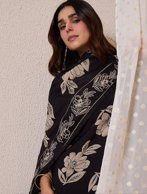 Women Floral Printed Regular Thread Work Chanderi Silk Kurta with Trousers & With Dupatta 6