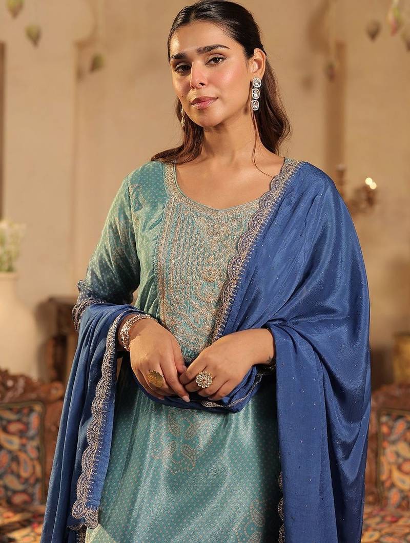 Women Ombre Printed Regular Sequinned Kurta with Trousers & With Dupatta