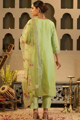 Women Ethnic Motifs Embroidered Regular Kurta with Trousers & With Dupatta