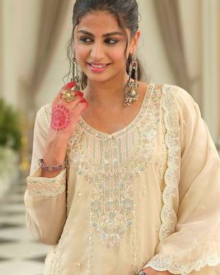 Women Ethnic Motifs Embroidered Regular Sequinned Kurta with Trousers & With Dupatta 2