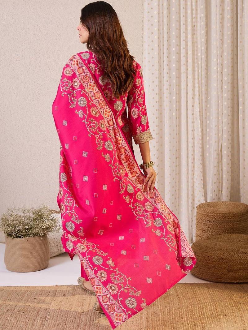 Women Ethnic Motifs Regular Chanderi Silk Kurta with Trousers & With Dupatta
