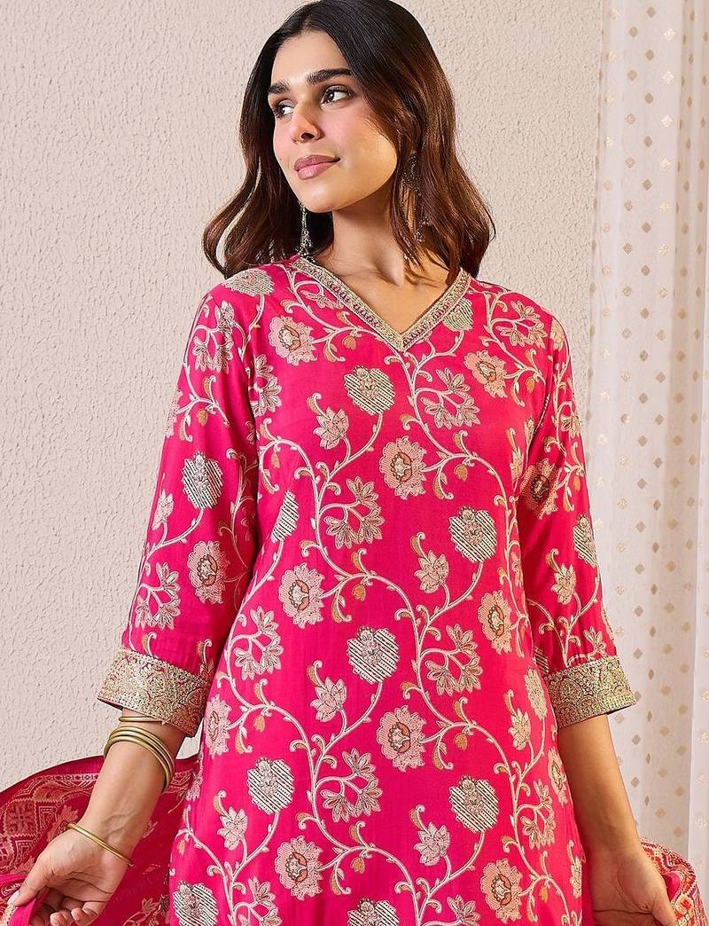 Women Ethnic Motifs Regular Chanderi Silk Kurta with Trousers & With Dupatta