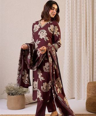 Women Floral Printed Regular Chanderi Silk Kurta with Trousers & With Dupatta 1