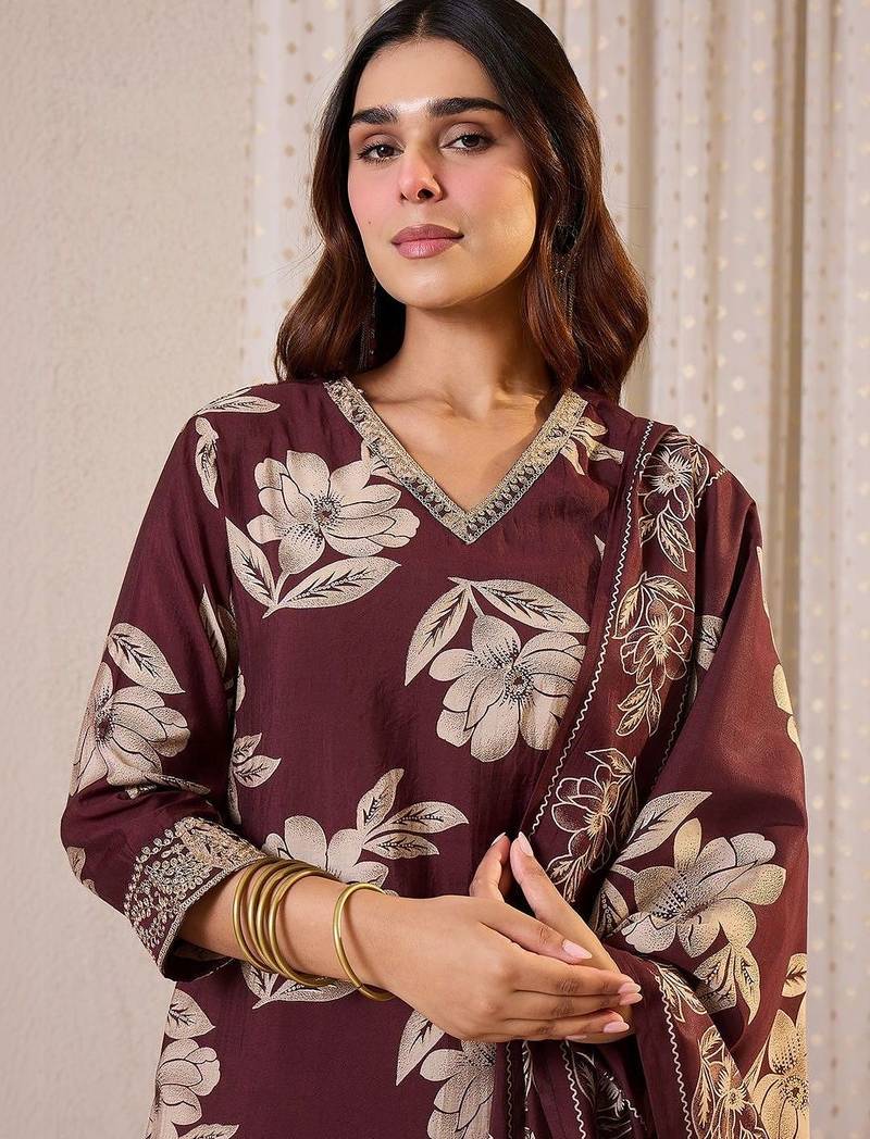 Women Floral Printed Regular Chanderi Silk Kurta with Trousers & With Dupatta