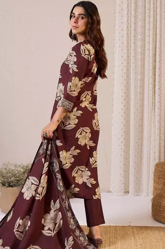 Women Floral Printed Regular Chanderi Silk Kurta with Trousers & With Dupatta
