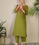 Ethnic Motifs Embroidered Regular Thread Work Pure Cotton Kurta with Trousers