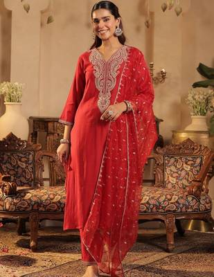 Women Ethnic Motifs Embroidered Regular Thread Work Liva Kurta with Trousers & With Dupatta 1