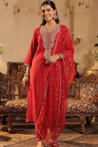 Women Ethnic Motifs Embroidered Regular Thread Work Liva Kurta with Trousers & With Dupatta