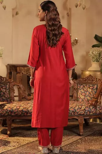 Women Ethnic Motifs Embroidered Regular Thread Work Liva Kurta with Trousers & With Dupatta