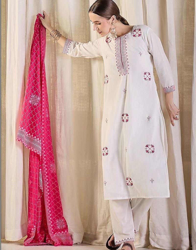 Women Ethnic Motifs Embroidered Regular Thread Work Pure Cotton Kurta with Trousers & With Dupatta