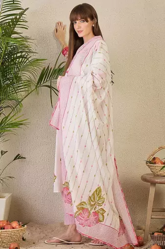 Women Floral Printed Regular Pure Cotton Kurta with Trousers & With Dupatta