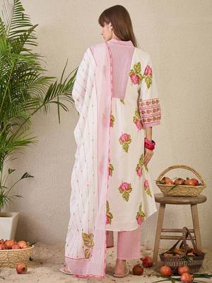 Women Floral Printed Regular Pure Cotton Kurta with Trousers & With Dupatta 4