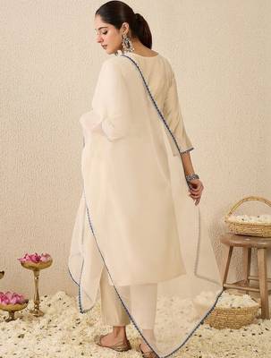 Women Ethnic Motifs Embroidered Regular Thread Work Liva Kurta with Trousers & With Dupatta 5