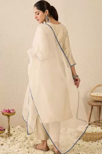 Women Ethnic Motifs Embroidered Regular Thread Work Liva Kurta with Trousers & With Dupatta