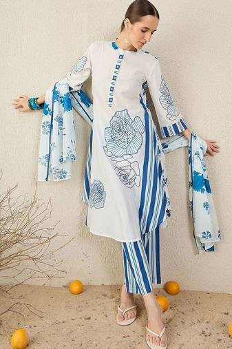 Women Floral Printed Regular  Cotton Kurta with Palazzos & With Dupatta