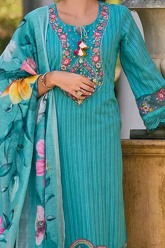 Women Regular Thread Work Pure Cotton Kurta with Trousers & With Dupatta