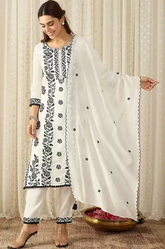 Women Floral Embroidered Regular Thread Work Kurta with Trousers & With Dupatta