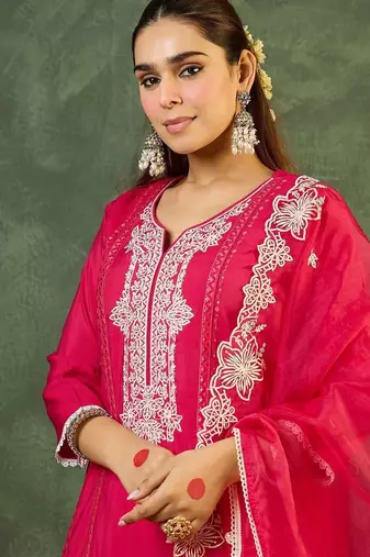 Women Ethnic Motifs Embroidered Regular Thread Work Kurta with Trousers & With Dupatta