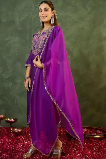 Women Ethnic Motifs Embroidered Regular Thread Work Liva Kurta with Trousers & With Dupatta