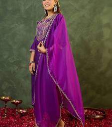 Women Ethnic Motifs Embroidered Regular Thread Work Liva Kurta with Trousers & With Dupatta