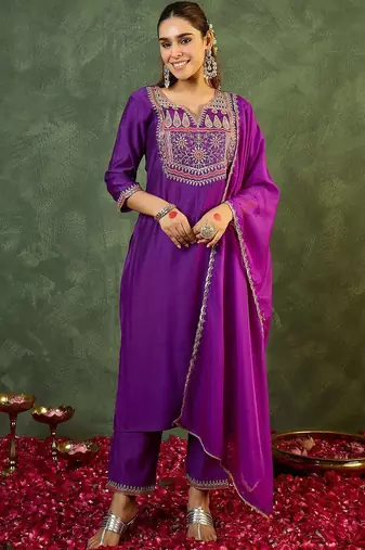 Women Ethnic Motifs Embroidered Regular Thread Work Liva Kurta with Trousers & With Dupatta