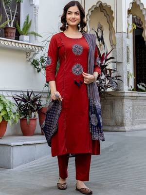 Women Ethnic Motifs Embroidered Regular Thread Work Pure Cotton Kurta with Trousers & With Dupatta 2