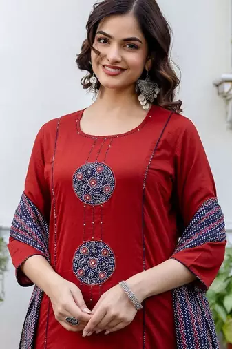Women Ethnic Motifs Embroidered Regular Thread Work Pure Cotton Kurta with Trousers & With Dupatta