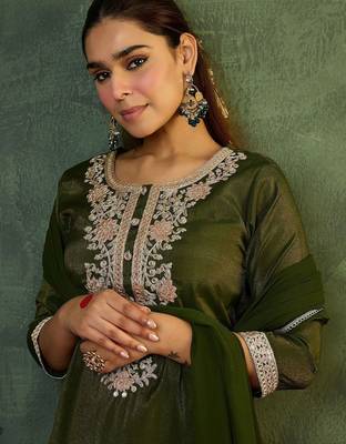 Women Ethnic Motifs Embroidered Regular Thread Work Kurta with Trousers & With Dupatta 1