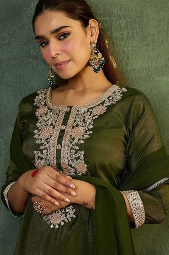 Women Ethnic Motifs Embroidered Regular Thread Work Kurta with Trousers & With Dupatta