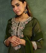 Women Ethnic Motifs Embroidered Regular Thread Work Kurta with Trousers & With Dupatta