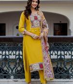 Women Ethnic Motifs Yoke Design Regular Thread Work Kurta with Trousers & With Dupatta