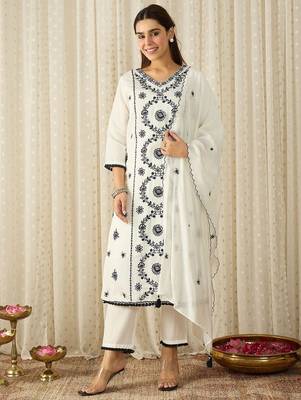 Women Ethnic Motifs Embroidered Regular Thread Work Kurta with Trousers & With Dupatta 7