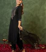 Women Ethnic Motifs Embroidered Regular Thread Work Liva Kurta with Trousers & With Dupatta