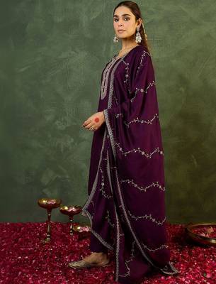 Women Ethnic Motifs Embroidered Regular Kurta with Patiala & With Dupatta 4