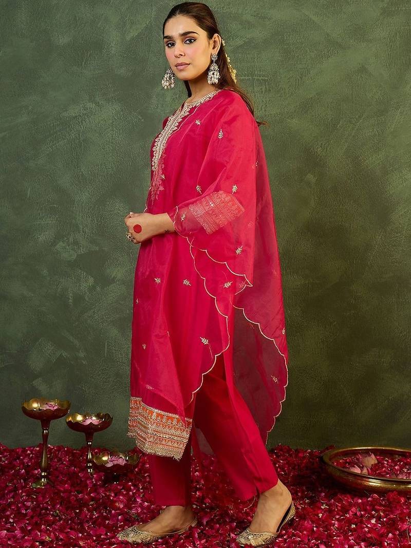 Women Ethnic Motifs Embroidered Regular Kurta with Trousers & With Dupatta